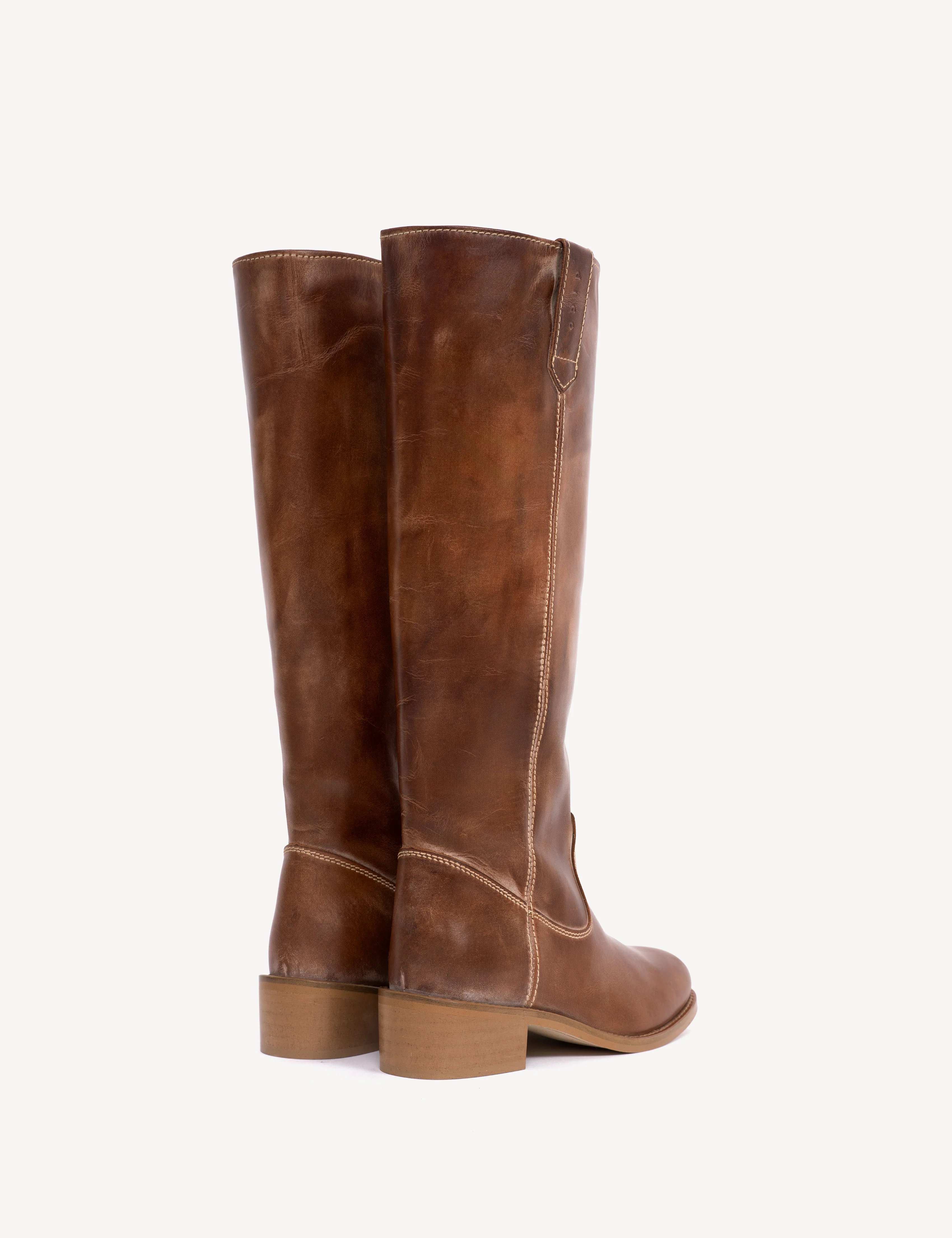 Ann Gaucho Boot In Cognac Escovado Leather - Image 4
