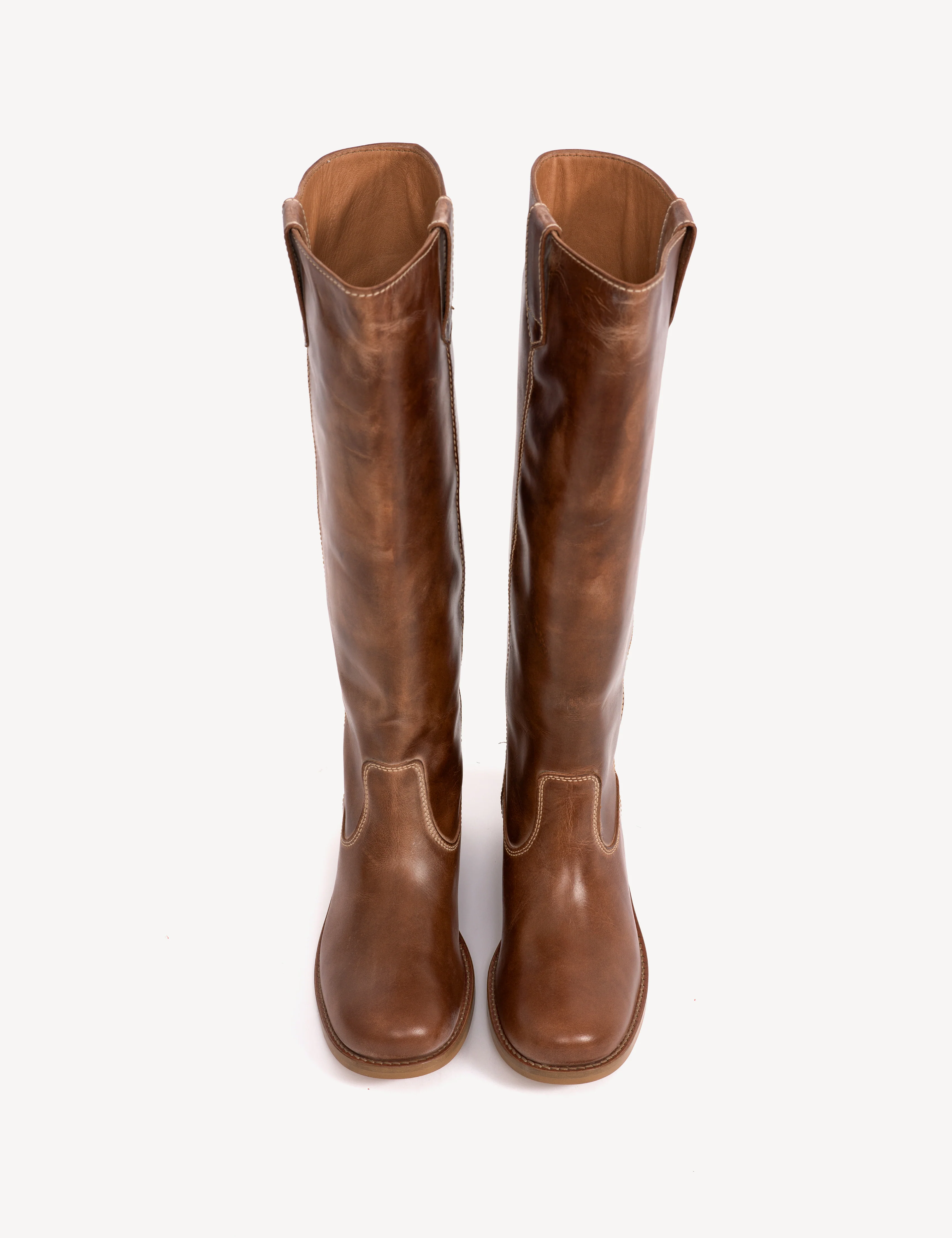Ann Gaucho Boot In Cognac Escovado Leather - Image 5