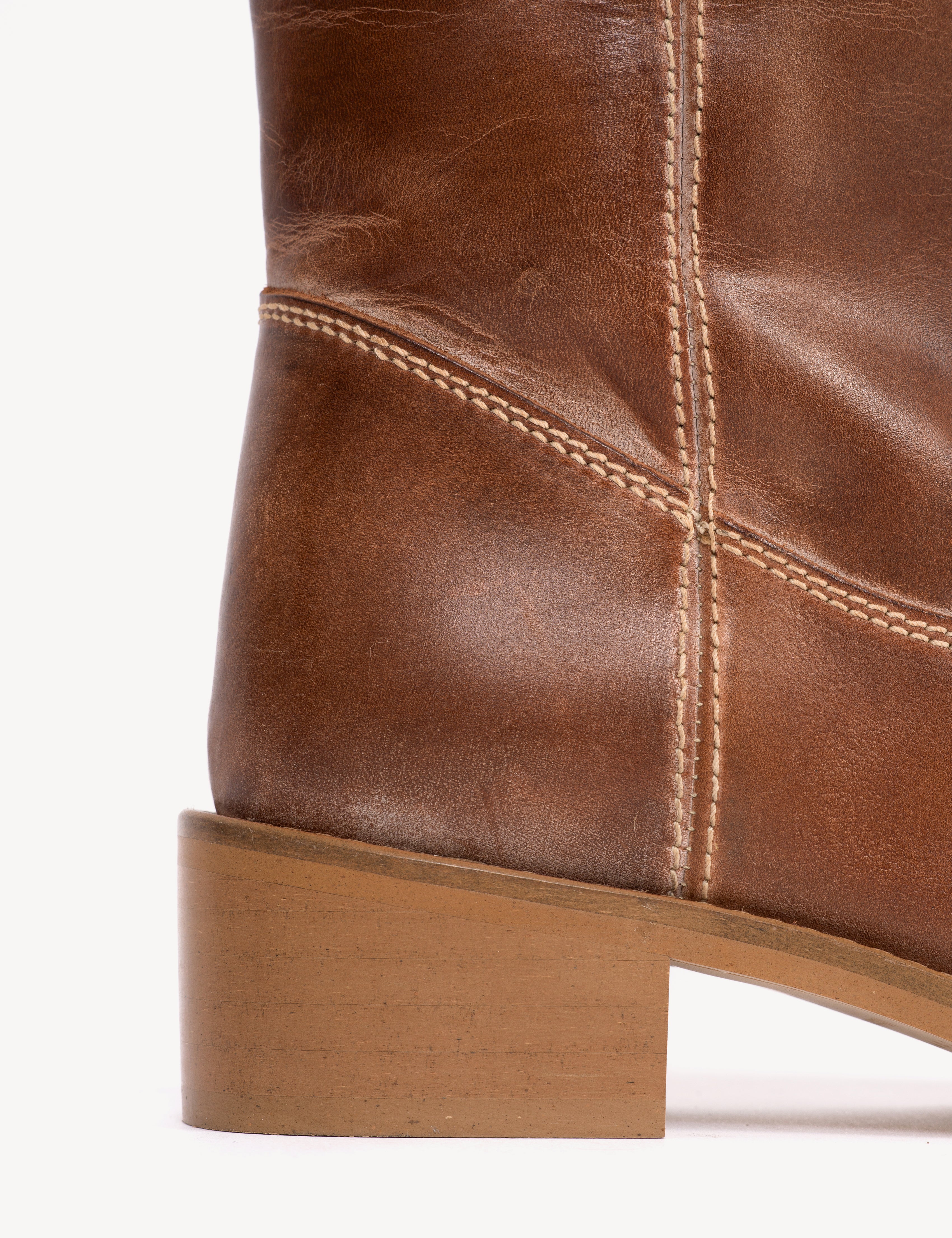 Ann Gaucho Boot In Cognac Escovado Leather - Image 8