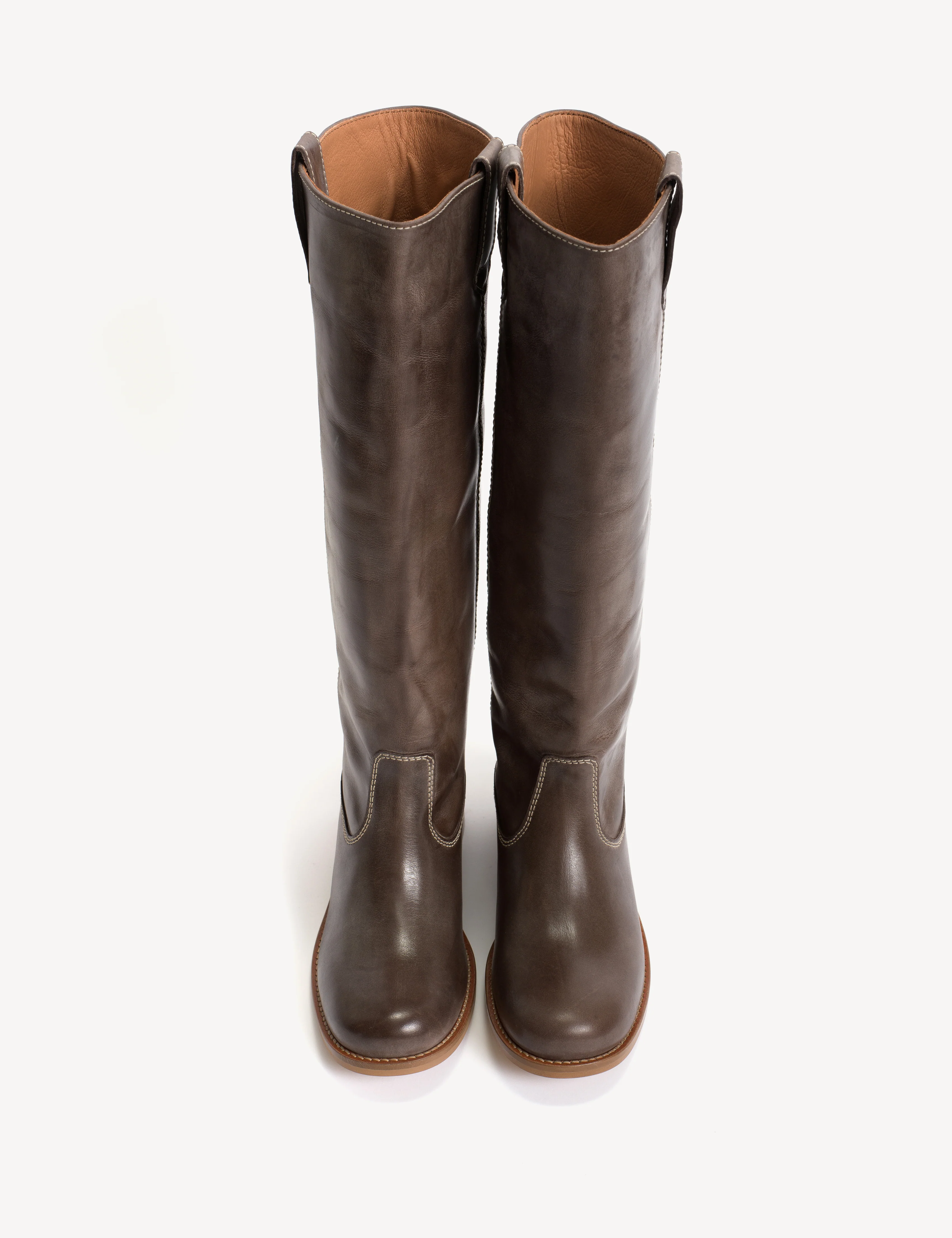 Ann Gaucho Boot In Dark Brown Escovado Leather - Image 5