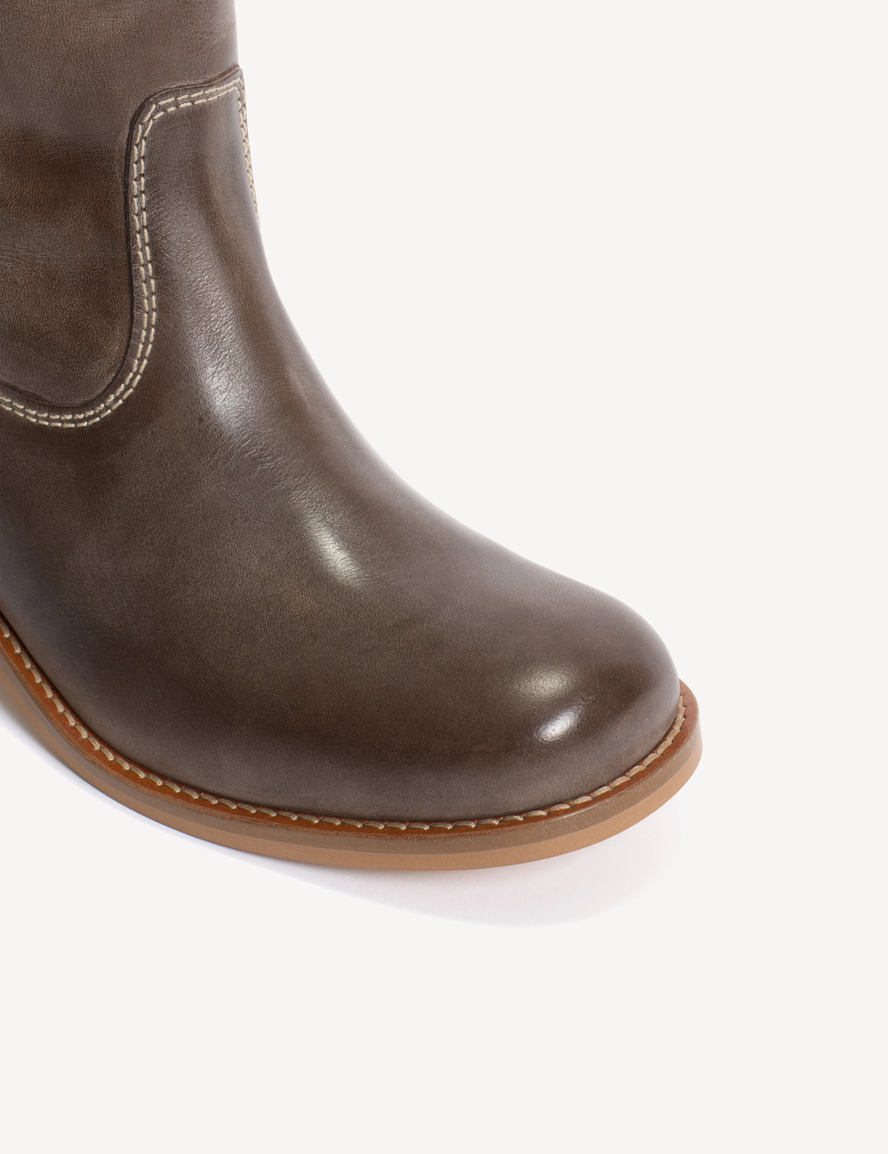 Ann Gaucho Boot In Dark Brown Escovado Leather - Image 8