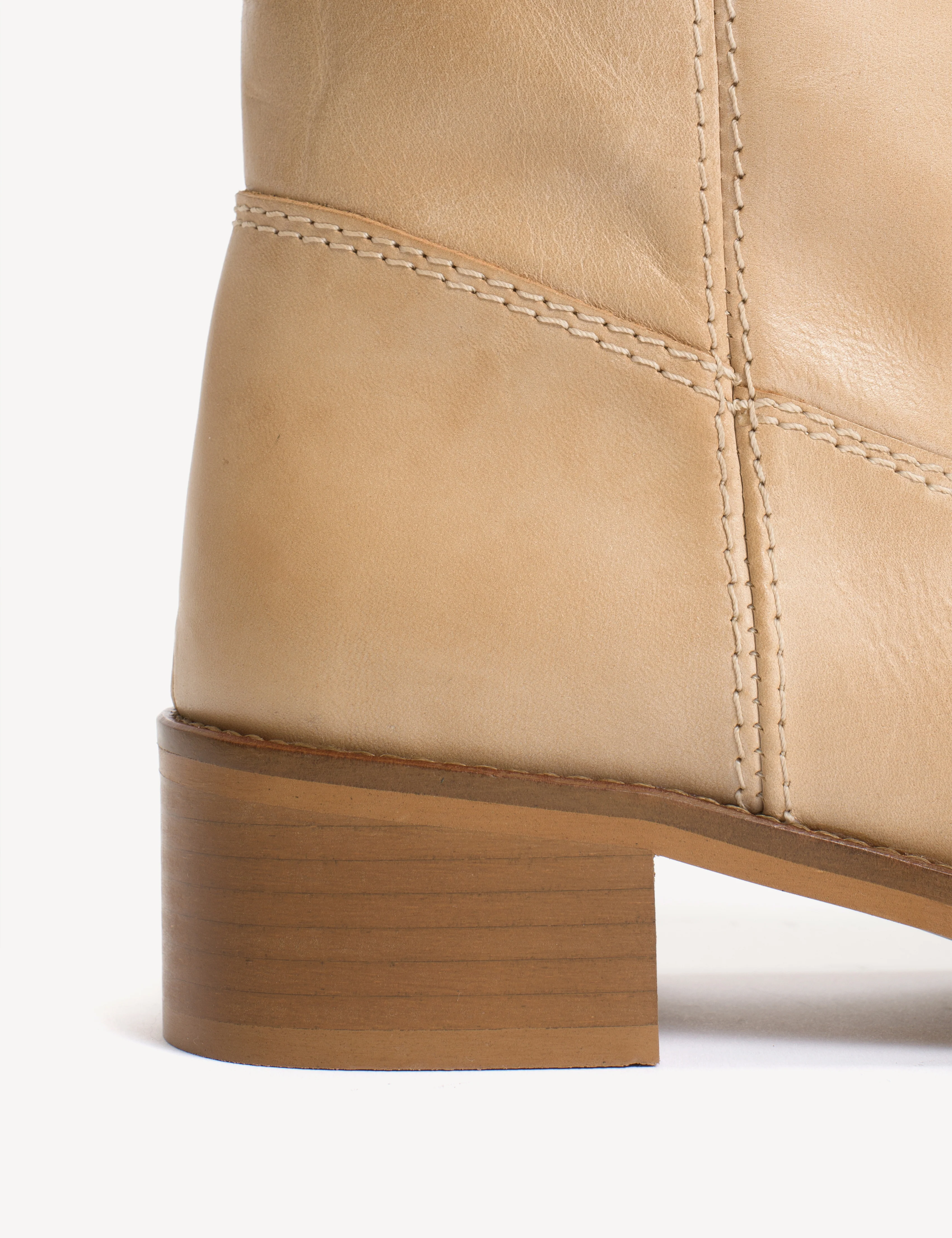 Ann Gaucho Boot In Light Tan Escovado Leather - Image 6