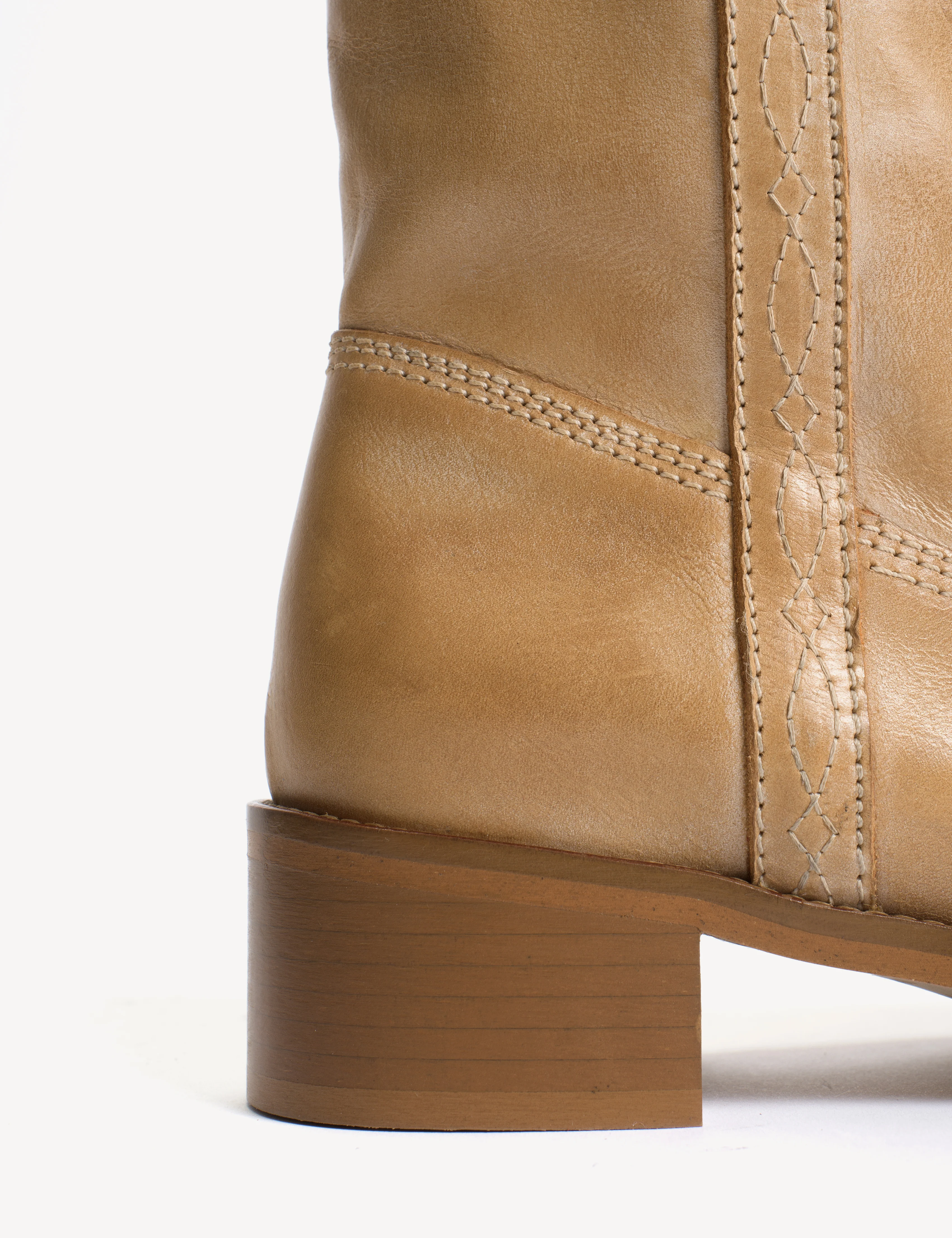 Ann Gaucho Boot With Western Stitchings In Light Tan Escovado Leather - Image 7