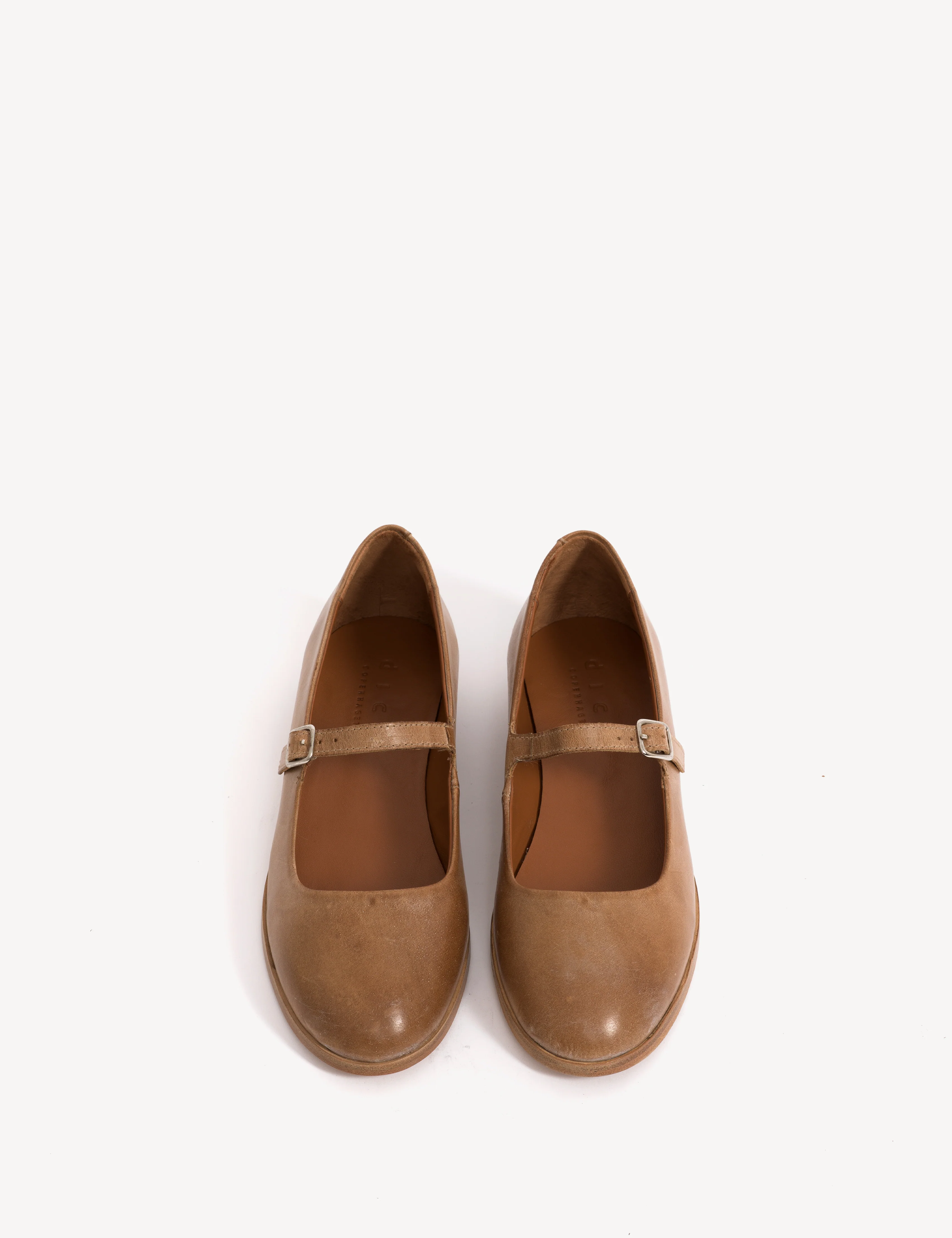 Ines Flats In Dark Tan Escovado Leather - Image 4