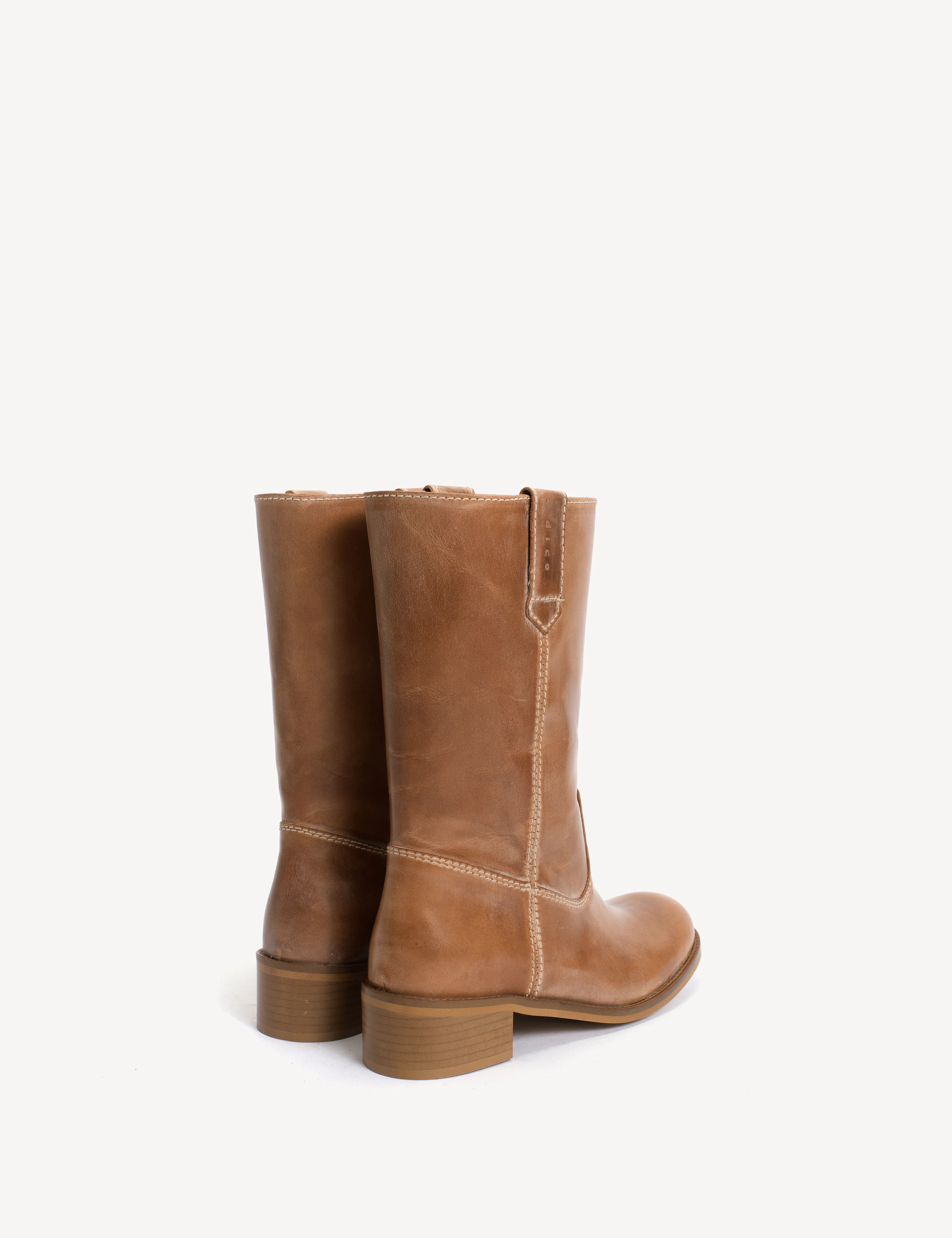 Julia Gaucho Boot In Dark Tan Escovado Leather - Image 4