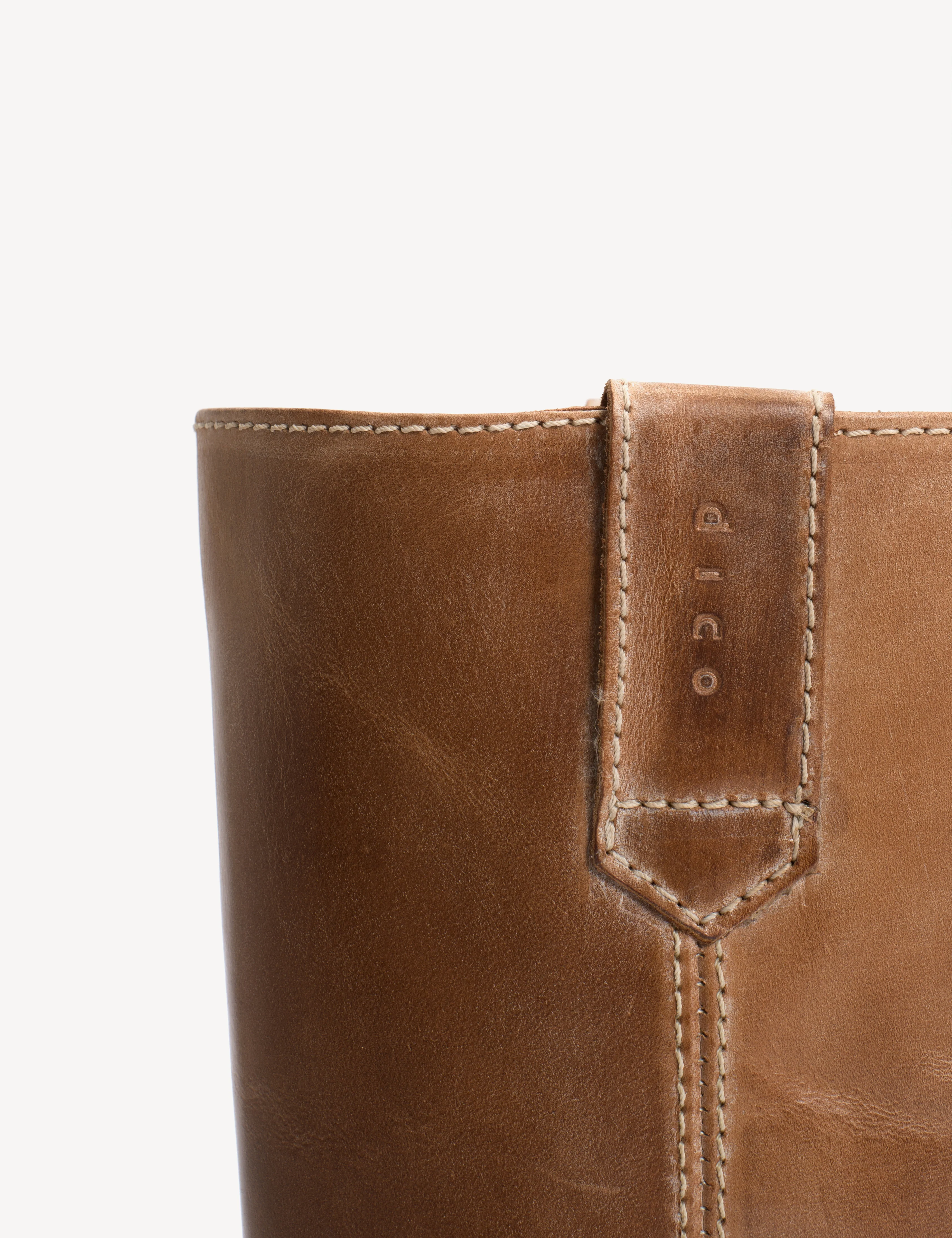 Julia Gaucho Boot In Dark Tan Escovado Leather - Image 7