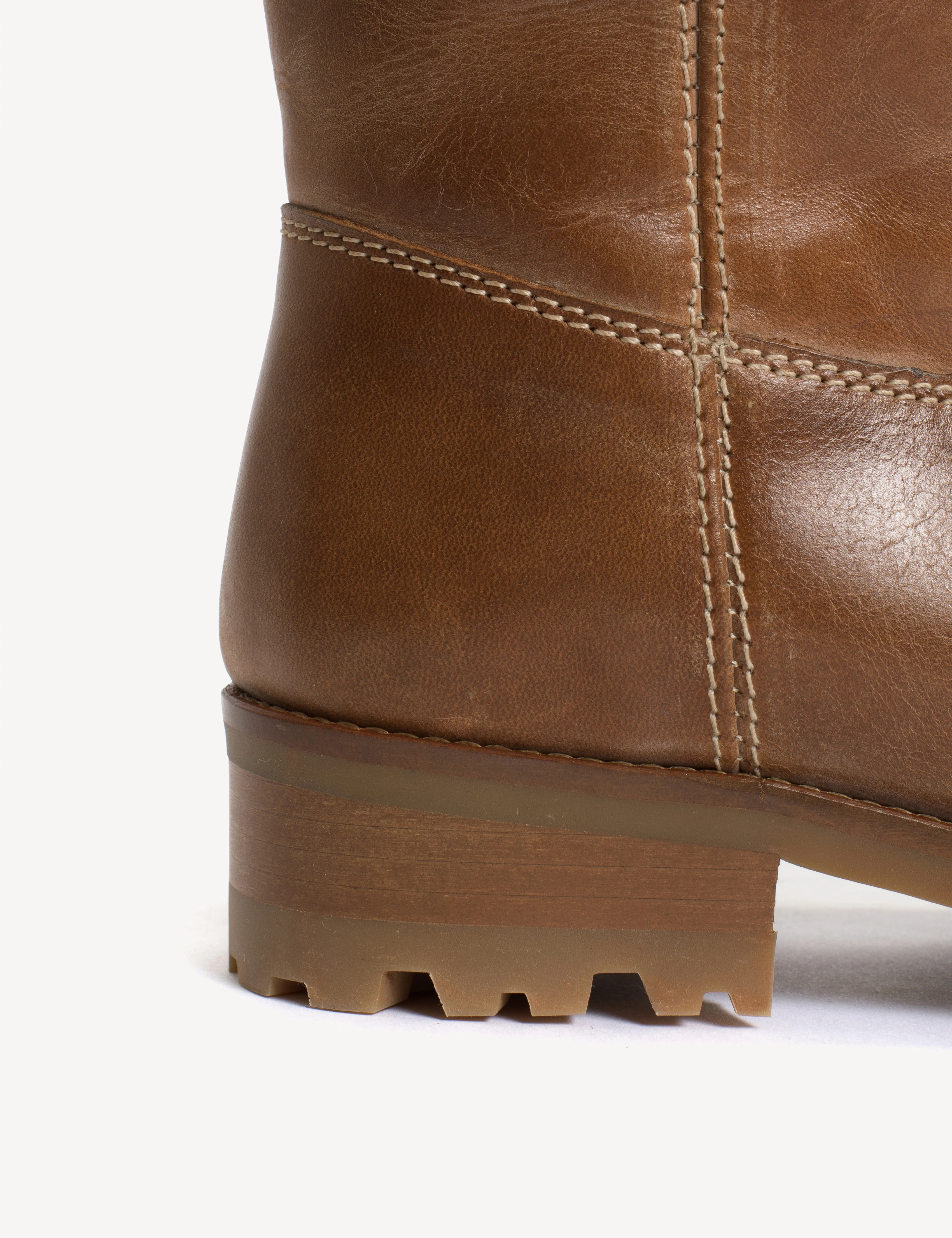 Kimmi Boot In Dark Tan Escovado Leather - Image 7