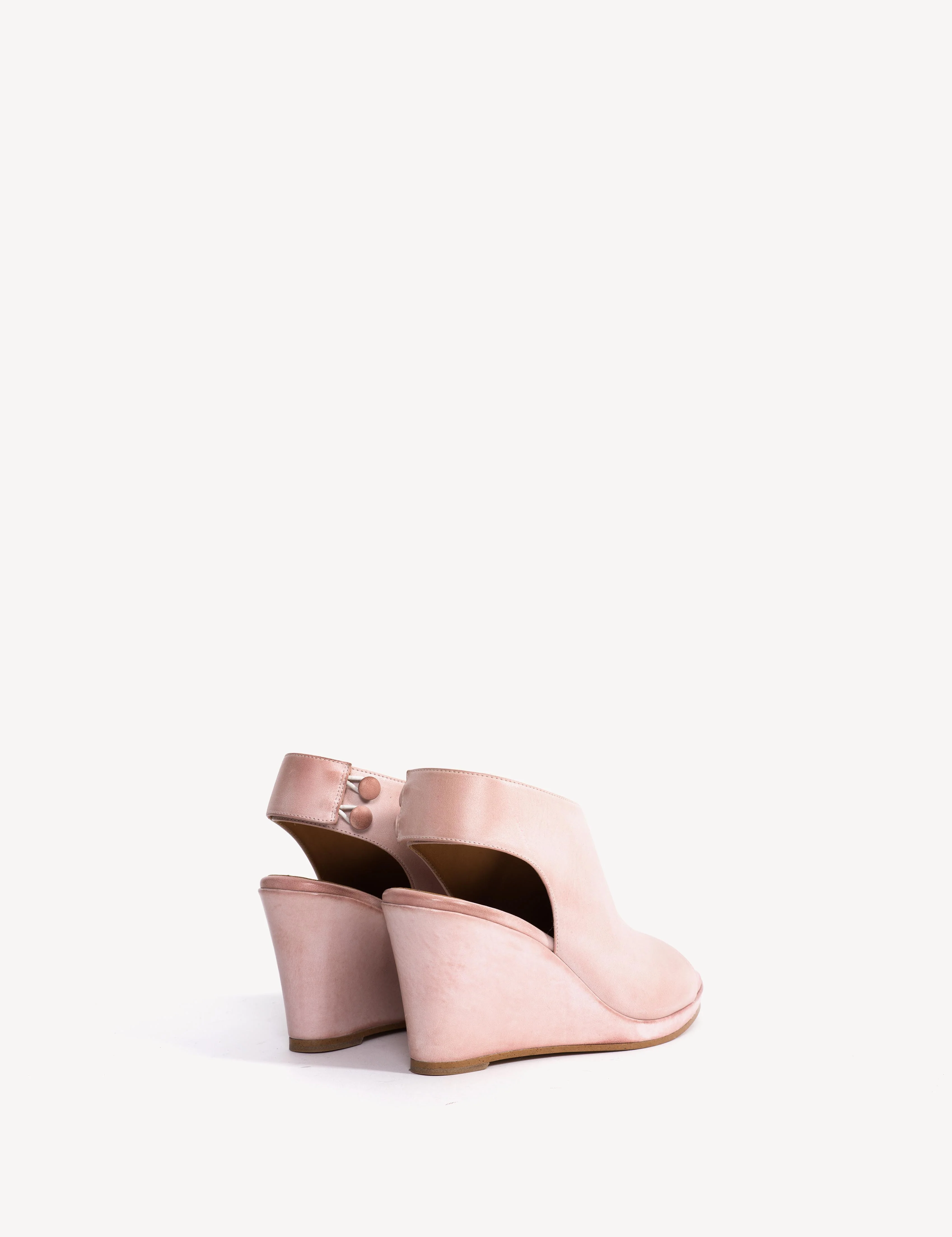 Liv Wedge Sandal In Pink Escovado Leather - Image 4