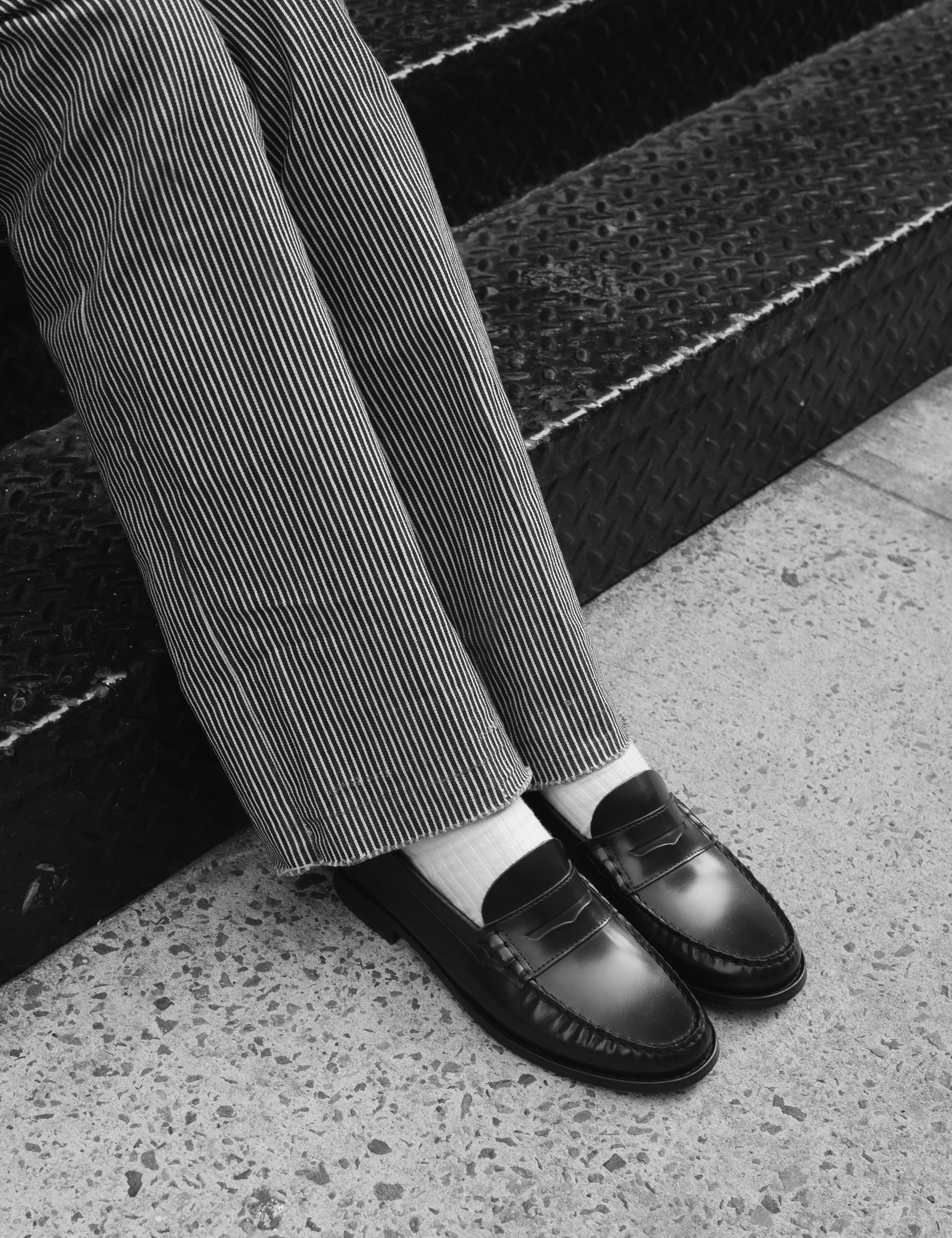 Moccasin Penny Loafer In Black Polido Leather - Image 3