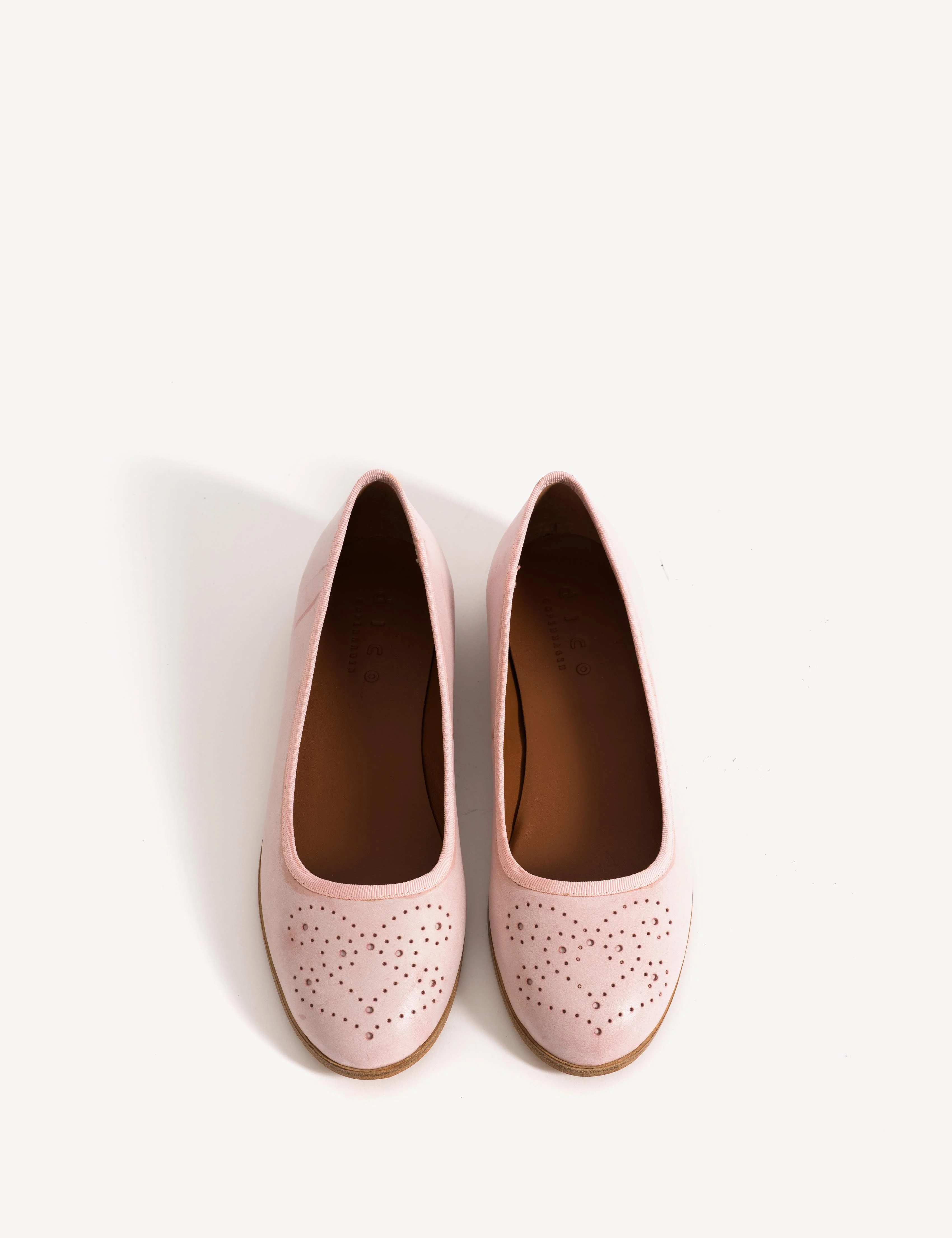 Mari Brogue Flats In Pink Escovado Leather - Image 5