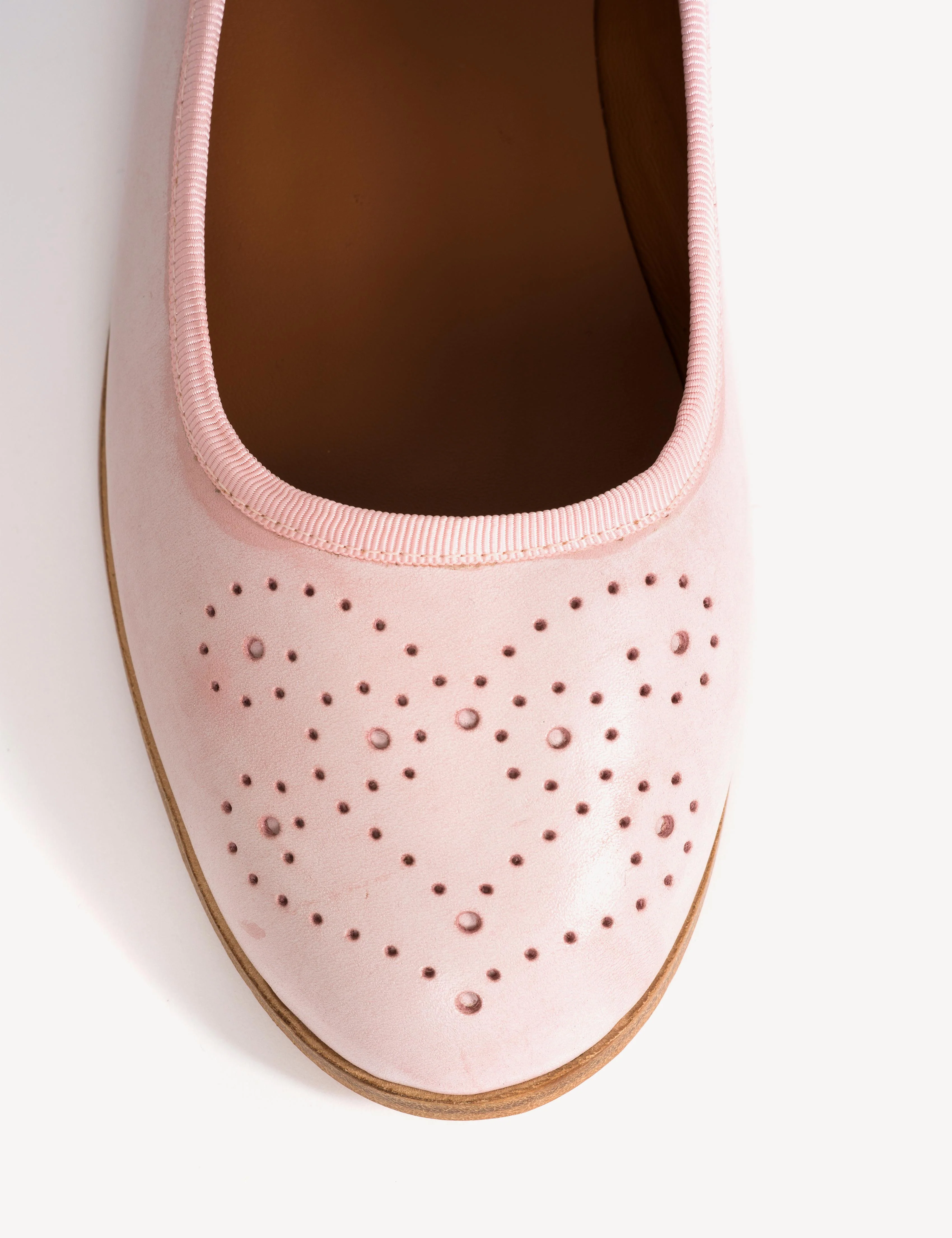 Mari Brogue Flats In Pink Escovado Leather - Image 6