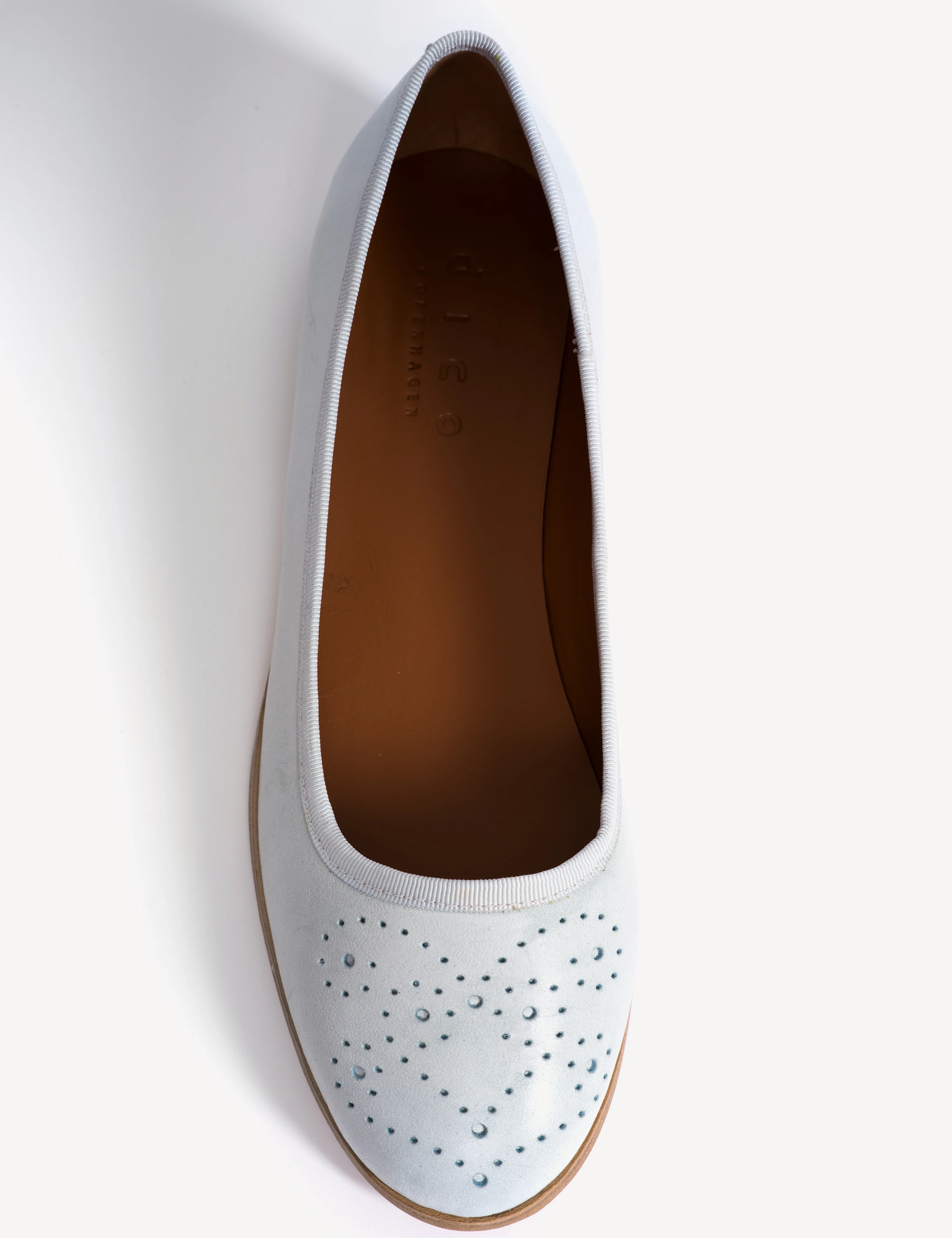 Mari Brogue Flats In Sky Blue Escovado Leather - Image 5