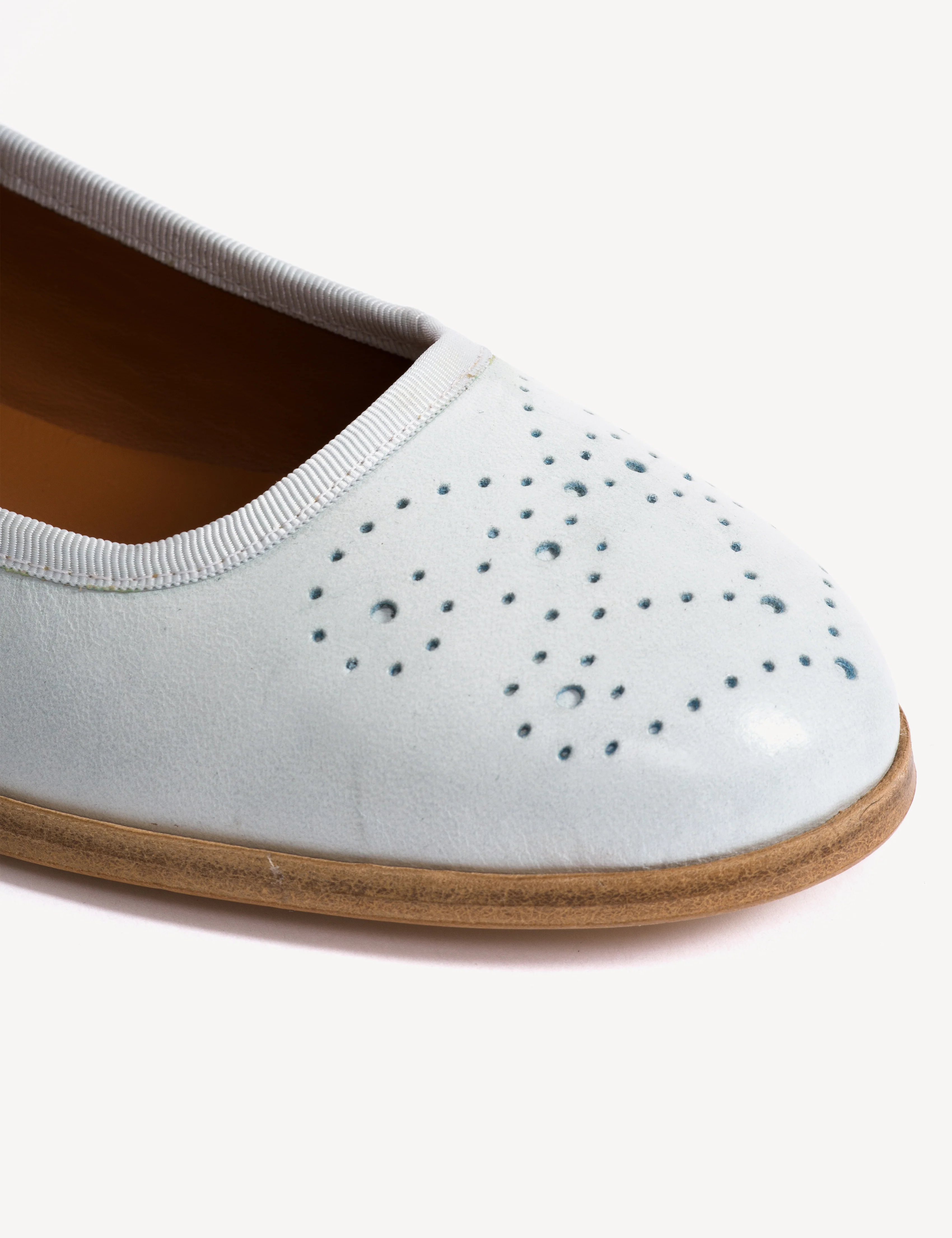 Mari Brogue Flats In Sky Blue Escovado Leather - Image 6