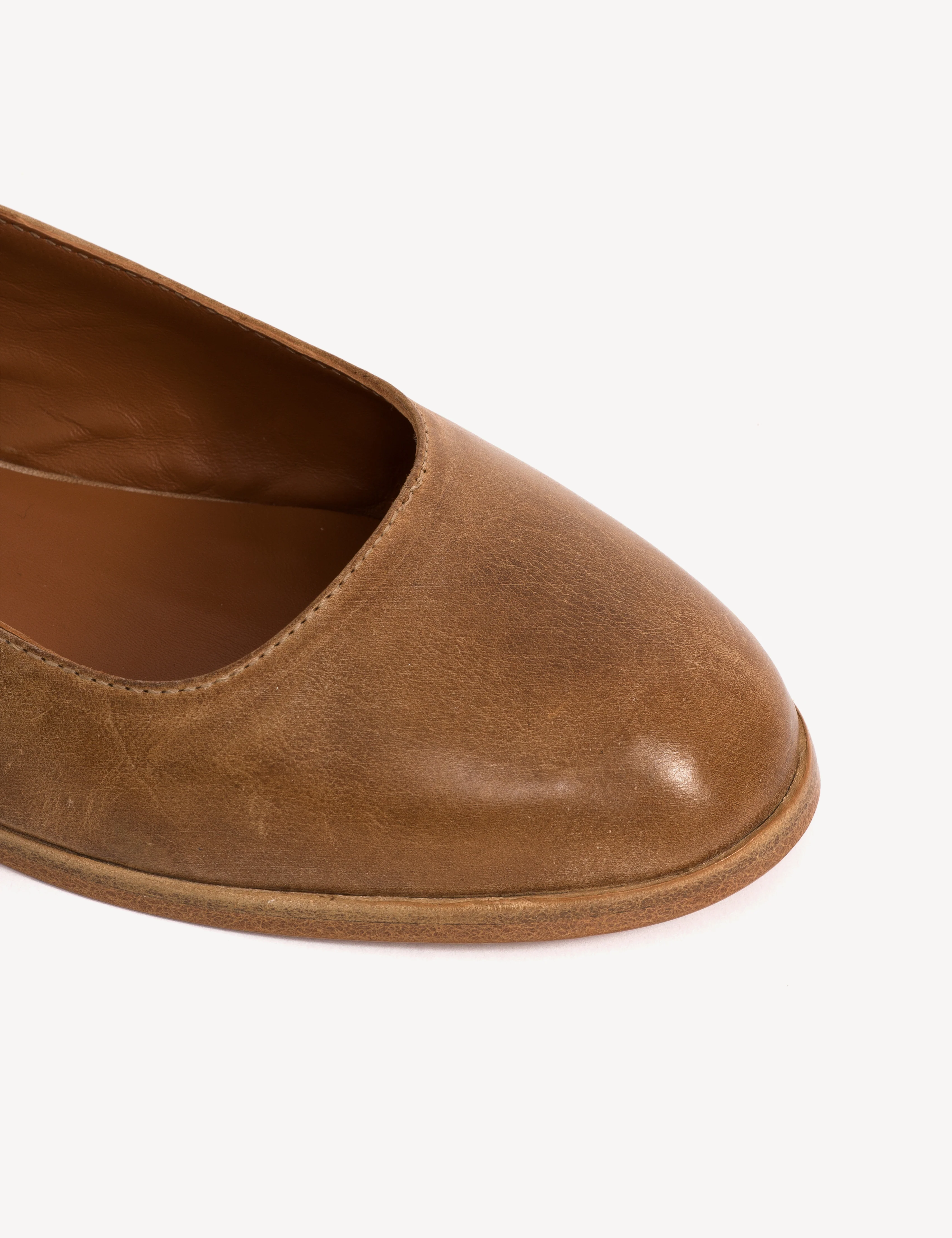 Moa Slingback Flats In Dark Tan Escovado Leather - Image 5