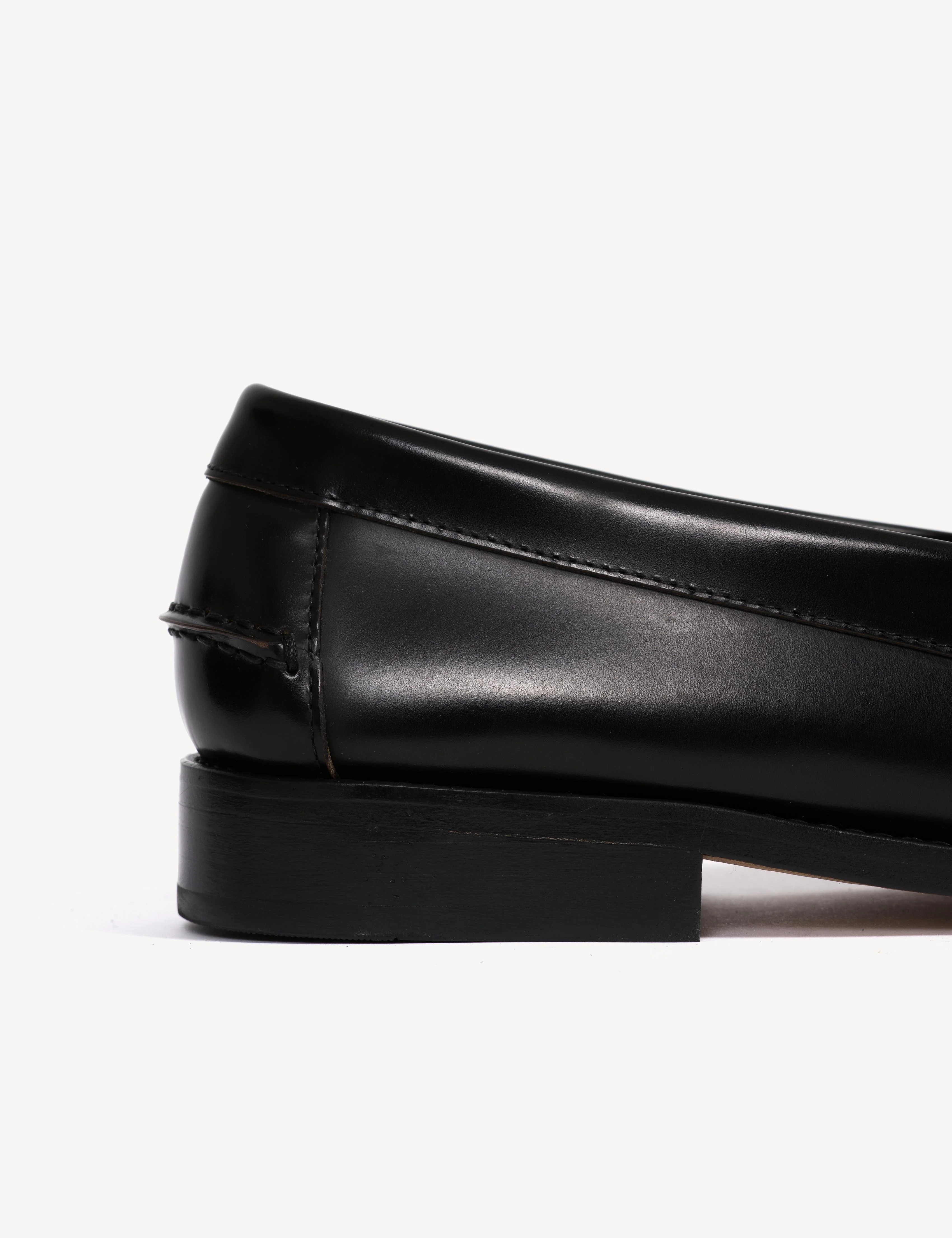 Moccasin Men's Penny Loafer In Black Polido Leather - Image 6