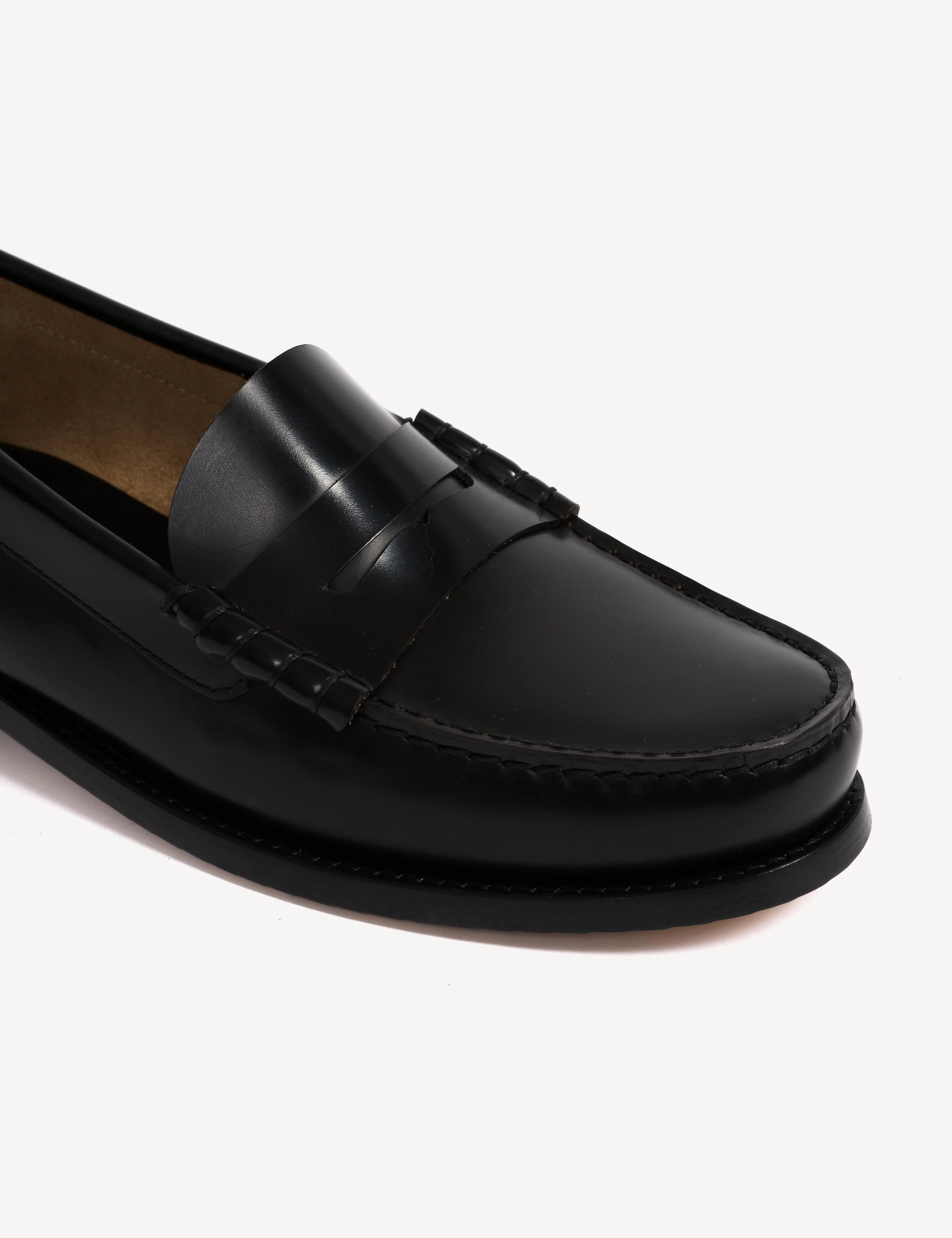 Moccasin Men's Penny Loafer In Black Polido Leather - Image 7